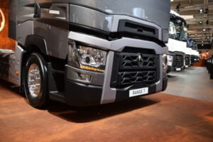 Renault Trucks Oil RLD-5, la nueva norma para motores Euro VI Step D